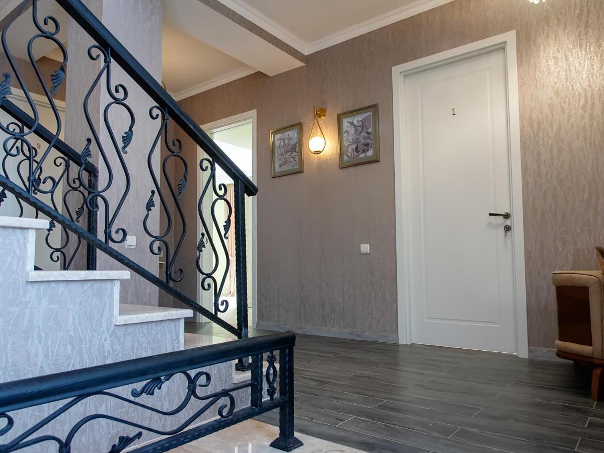 Tbilisi Mare Hotel Buitenkant foto