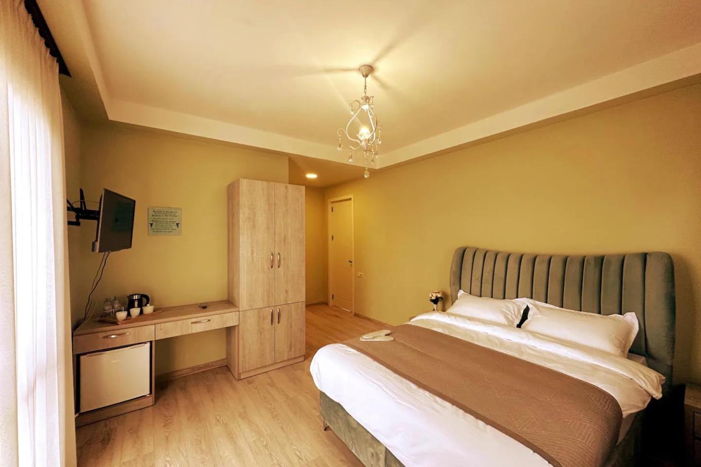 Tbilisi Mare Hotel Buitenkant foto